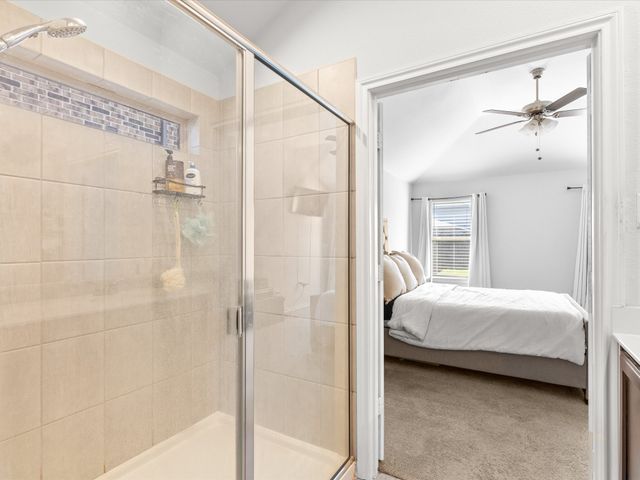 9929 Mescalbean Boulevard, Fort Worth, TX 76036