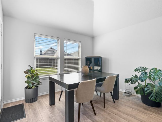 9929 Mescalbean Boulevard, Fort Worth, TX 76036