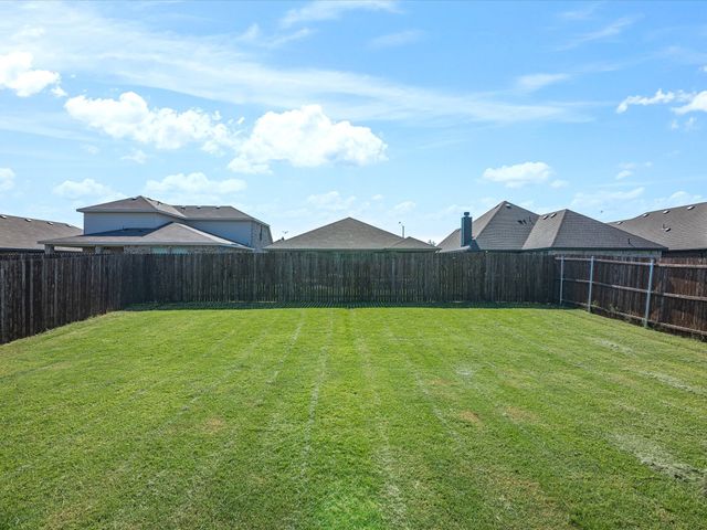 9929 Mescalbean Boulevard, Fort Worth, TX 76036