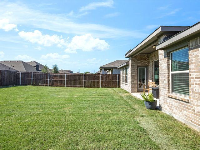 9929 Mescalbean Boulevard, Fort Worth, TX 76036