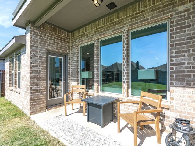 9929 Mescalbean Boulevard, Fort Worth, TX 76036