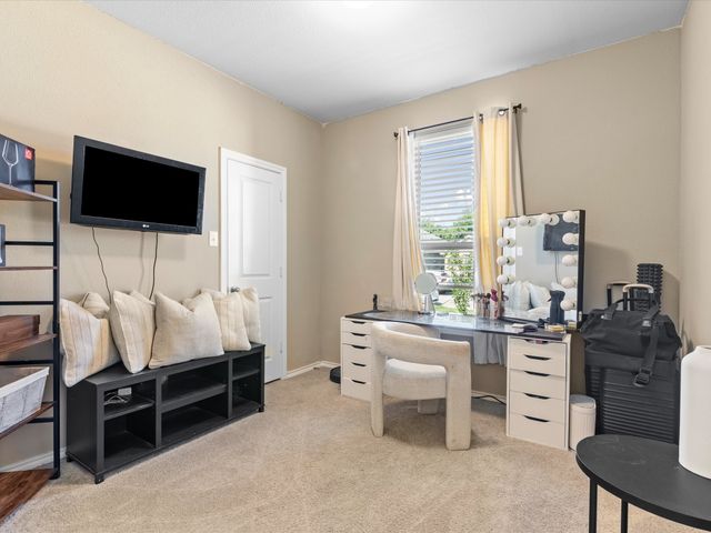 9929 Mescalbean Boulevard, Fort Worth, TX 76036