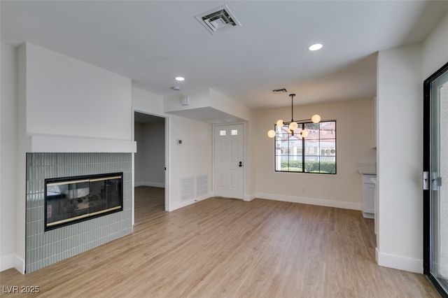 4855 South Torrey Pines Drive 102, Las Vegas, NV 89103