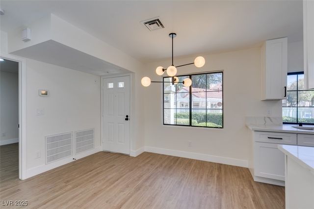 4855 South Torrey Pines Drive 102, Las Vegas, NV 89103