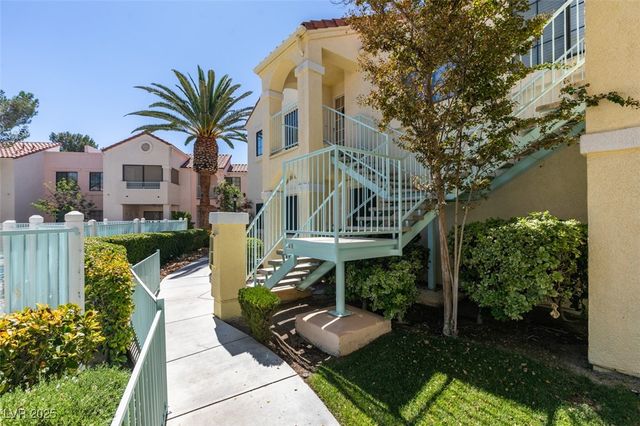 4855 South Torrey Pines Drive 102, Las Vegas, NV 89103