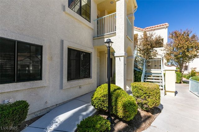 4855 South Torrey Pines Drive 102, Las Vegas, NV 89103