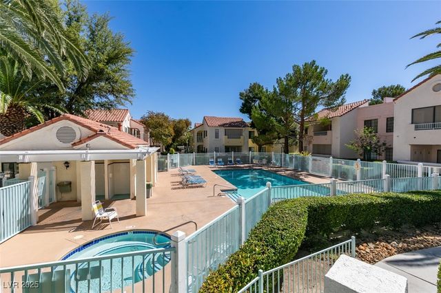 4855 South Torrey Pines Drive 102, Las Vegas, NV 89103