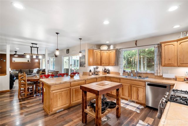 5 Meadowhills Lane, Elma, WA 98541