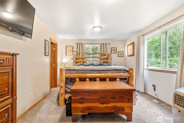 5 Meadowhills Lane, Elma, WA 98541