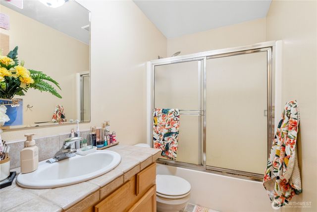 5 Meadowhills Lane, Elma, WA 98541