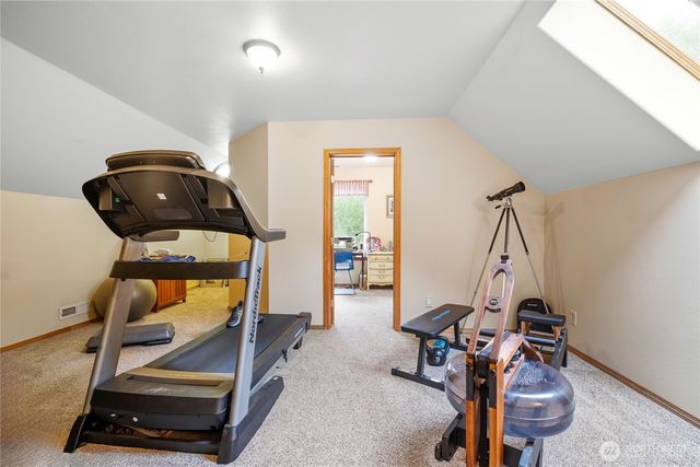 5 Meadowhills Lane, Elma, WA 98541