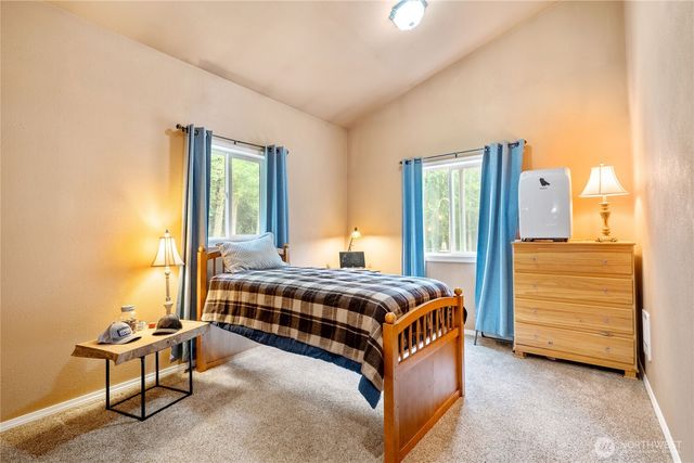 5 Meadowhills Lane, Elma, WA 98541