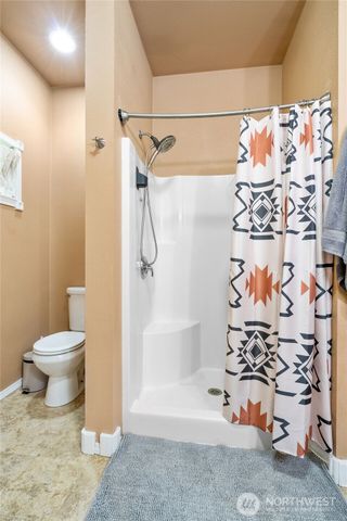 5 Meadowhills Lane, Elma, WA 98541