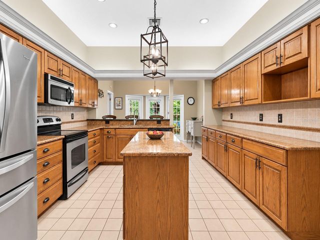 8732 SPRING COURT, Leesburg, FL 34788