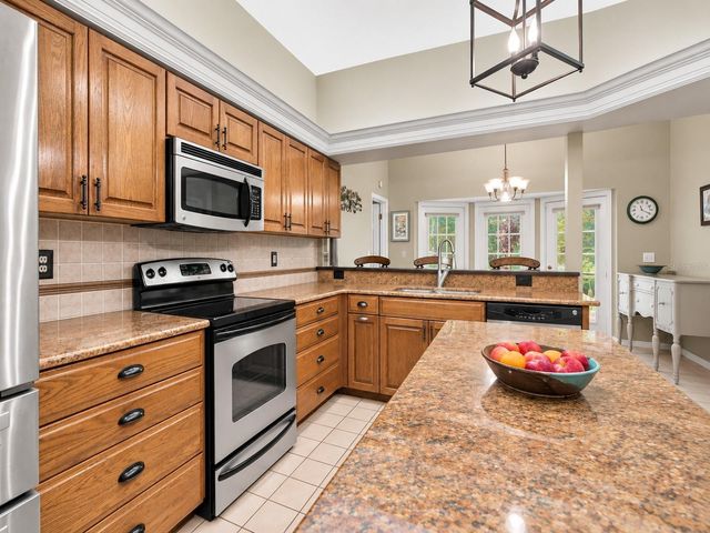 8732 SPRING COURT, Leesburg, FL 34788