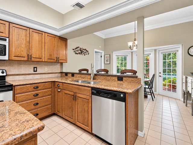 8732 SPRING COURT, Leesburg, FL 34788