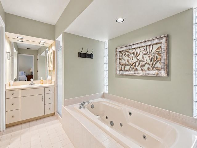 8732 SPRING COURT, Leesburg, FL 34788