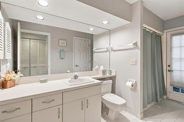 8732 SPRING COURT, Leesburg, FL 34788