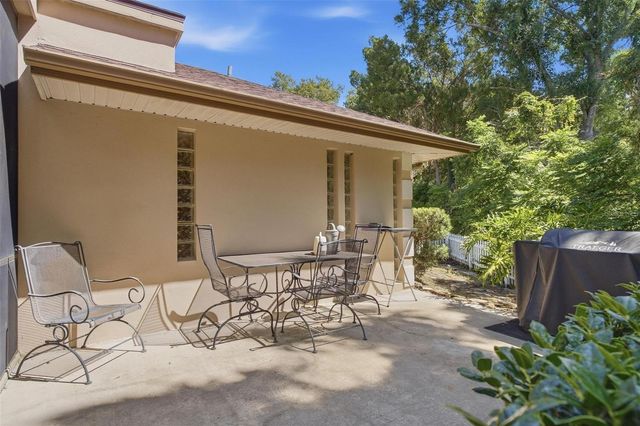8732 SPRING COURT, Leesburg, FL 34788