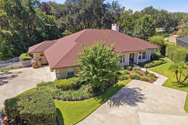 8732 SPRING COURT, Leesburg, FL 34788