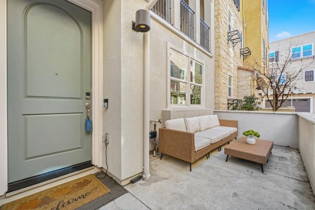 5845 Vizcaino Way, Newark, CA 94560