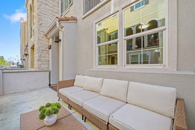 5845 Vizcaino Way, Newark, CA 94560