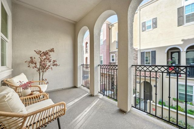 5845 Vizcaino Way, Newark, CA 94560