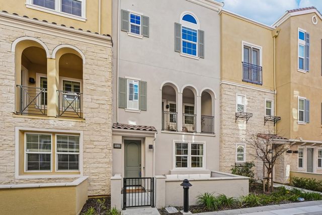 5845 Vizcaino Way, Newark, CA 94560