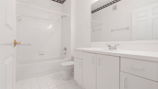 7501 S Aragon Blvd 4, Sunrise, FL 33313