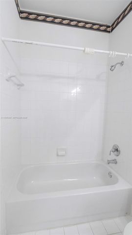 7501 S Aragon Blvd 4, Sunrise, FL 33313