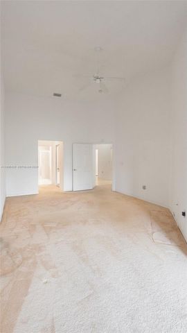 7501 S Aragon Blvd 4, Sunrise, FL 33313