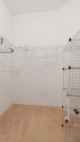 7501 S Aragon Blvd 4, Sunrise, FL 33313