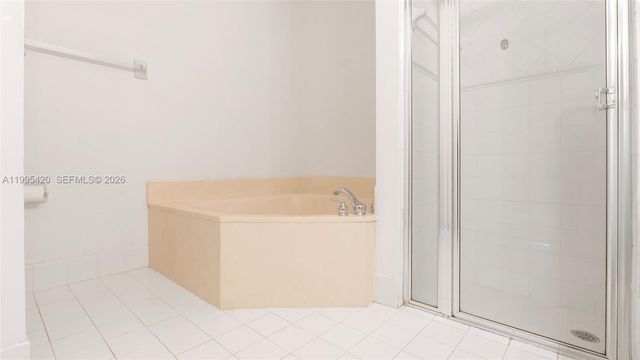 7501 S Aragon Blvd 4, Sunrise, FL 33313