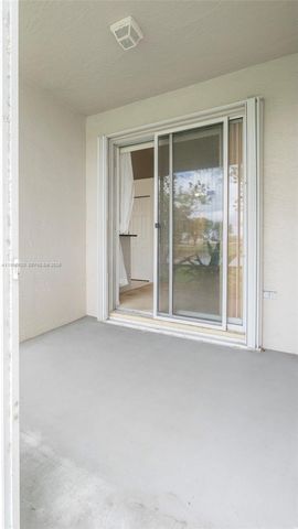 7501 S Aragon Blvd 4, Sunrise, FL 33313