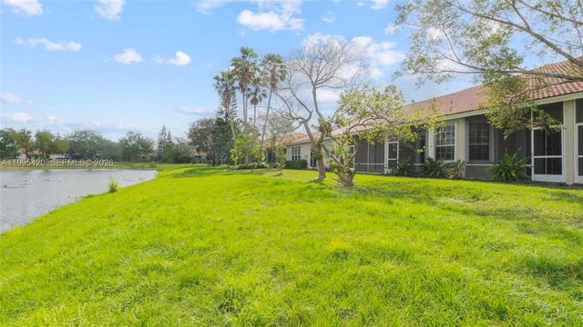 7501 S Aragon Blvd 4, Sunrise, FL 33313