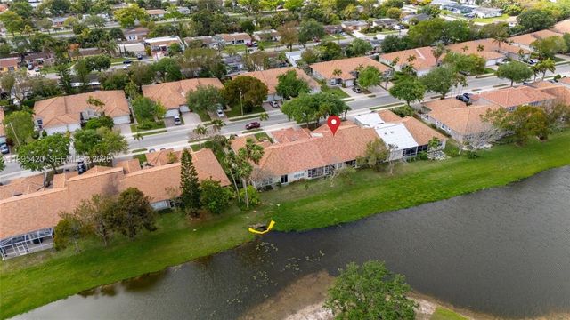 7501 S Aragon Blvd 4, Sunrise, FL 33313