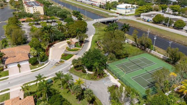 7501 S Aragon Blvd 4, Sunrise, FL 33313