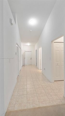 7501 S Aragon Blvd 4, Sunrise, FL 33313