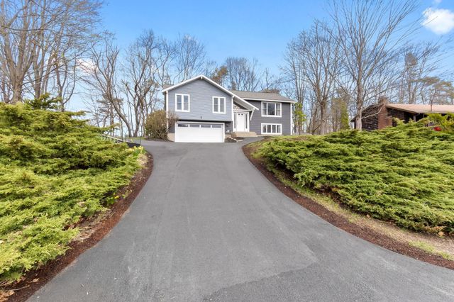 9 Onyx Lane, Portsmouth, NH 03801