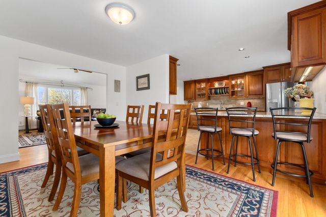 9 Onyx Lane, Portsmouth, NH 03801
