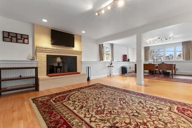 9 Onyx Lane, Portsmouth, NH 03801