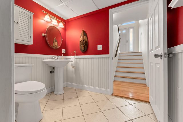 9 Onyx Lane, Portsmouth, NH 03801