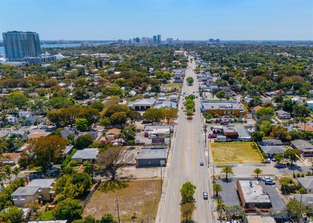 5179 Broadway, West Palm Beach, FL 33407