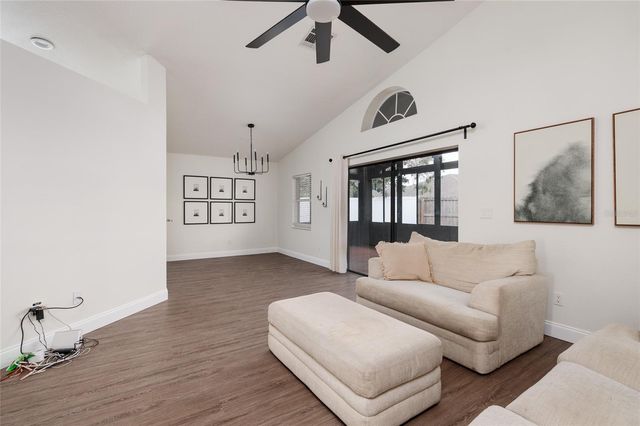 1712 ERIN BROOKE DRIVE, Valrico, FL 33594