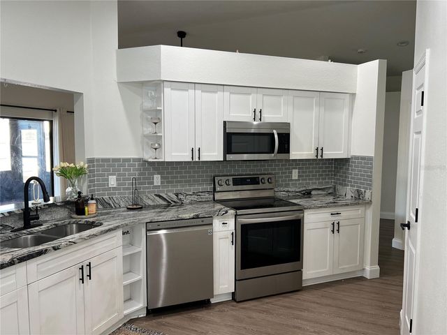 1712 ERIN BROOKE DRIVE, Valrico, FL 33594