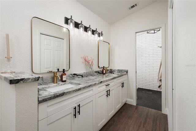 1712 ERIN BROOKE DRIVE, Valrico, FL 33594