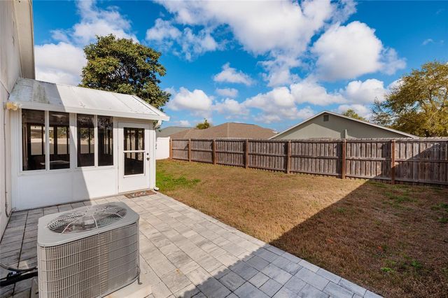 1712 ERIN BROOKE DRIVE, Valrico, FL 33594