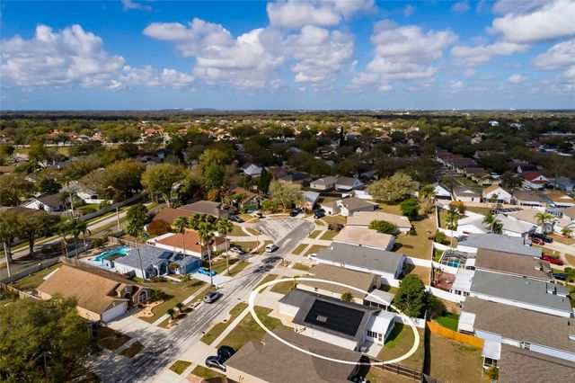 1712 ERIN BROOKE DRIVE, Valrico, FL 33594