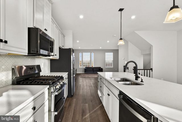 19410 PAIUTE TER, Leesburg, VA 20175