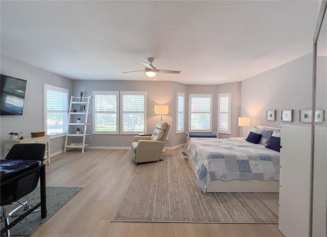 350 2ND STREET N 8, St Petersburg, FL 33701